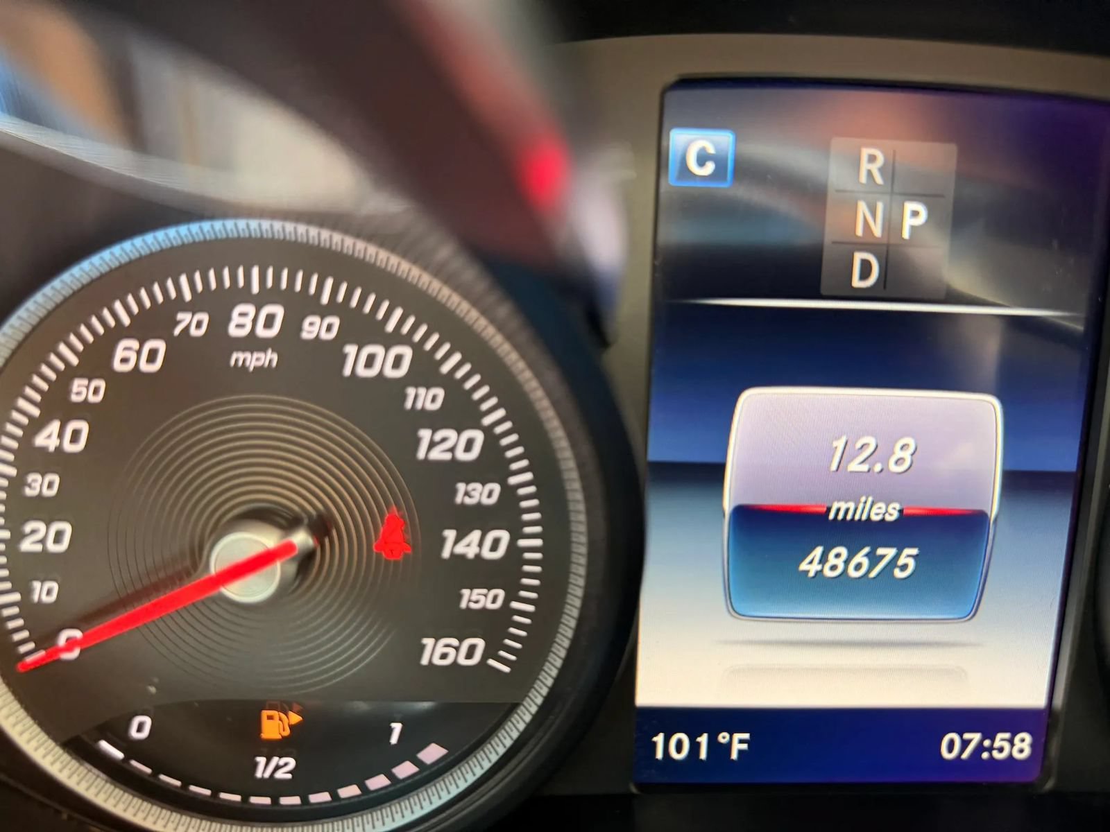 Used 2019 Mercedes-Benz GLC 300 4MATIC w/ Premium Package image 21