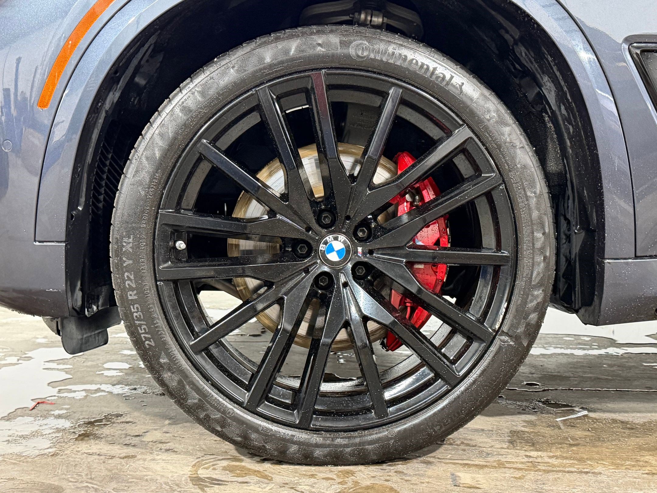 Used 2022 BMW X5 sDrive40i w/ M Sport Package image 11