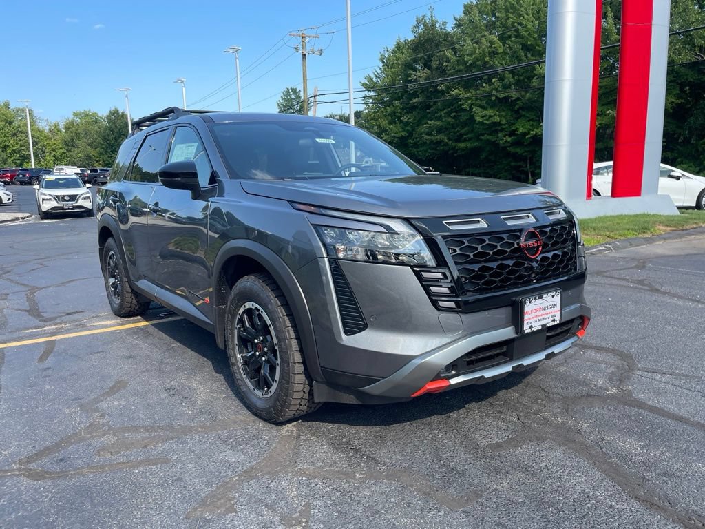 New 2026 Nissan Pathfinder Rock Creek w/ Rock Creek Premium Package AWD/4WD image 9