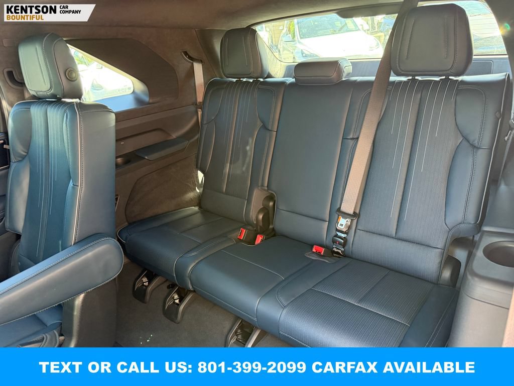 Used 2025 Cadillac Escalade IQ Luxury 2 w/ LPO, Premium Carpet Package AWD/4WD image 33