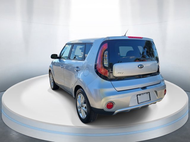 Used 2018 Kia Soul + image 3
