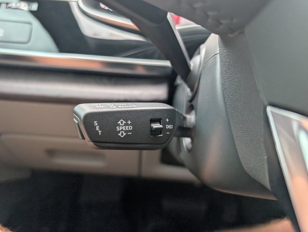 Used 2020 Audi Q8 Prestige AWD/4WD image 19