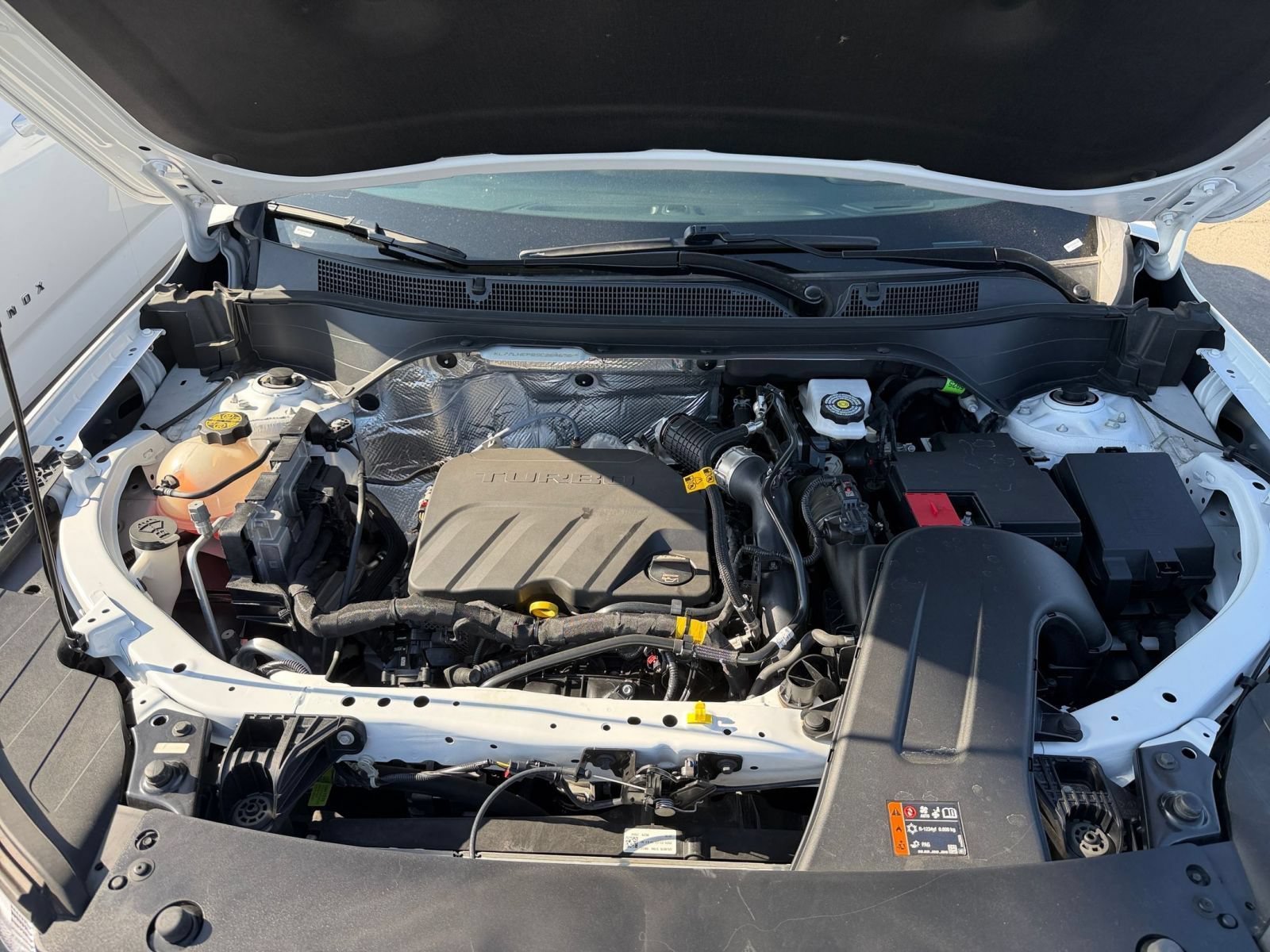 Used 2025 Chevrolet Trax LT FWD image 30