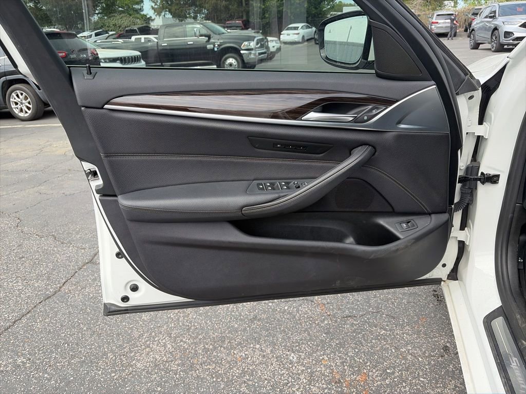 Used 2018 BMW 530i image 13