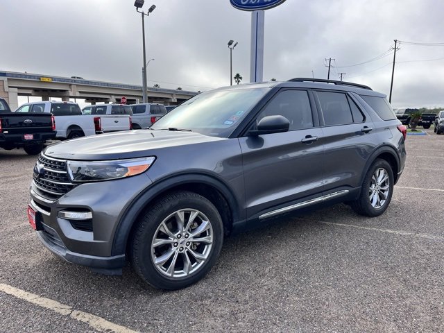 Used 2021 Ford Explorer XLT w/ Equipment Group 202A image 3