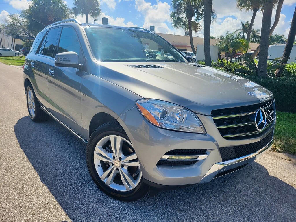 Used 2014 Mercedes-Benz ML 350 BlueTEC 4MATIC image 2