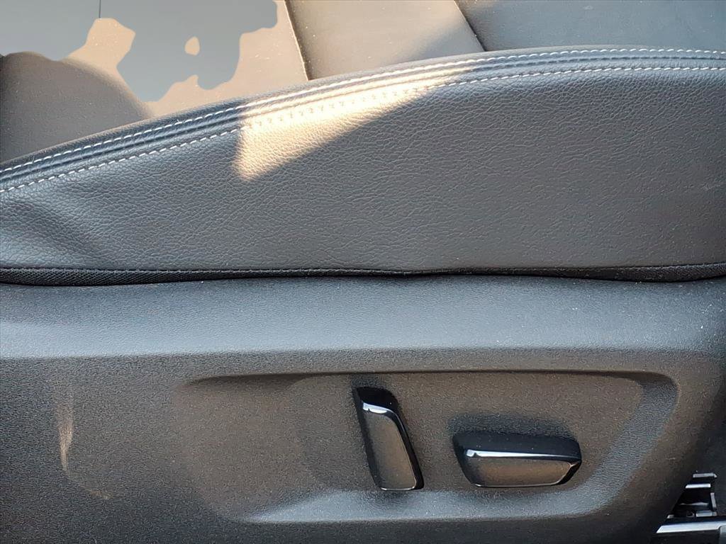 Used 2023 Nissan Rogue SL image 9