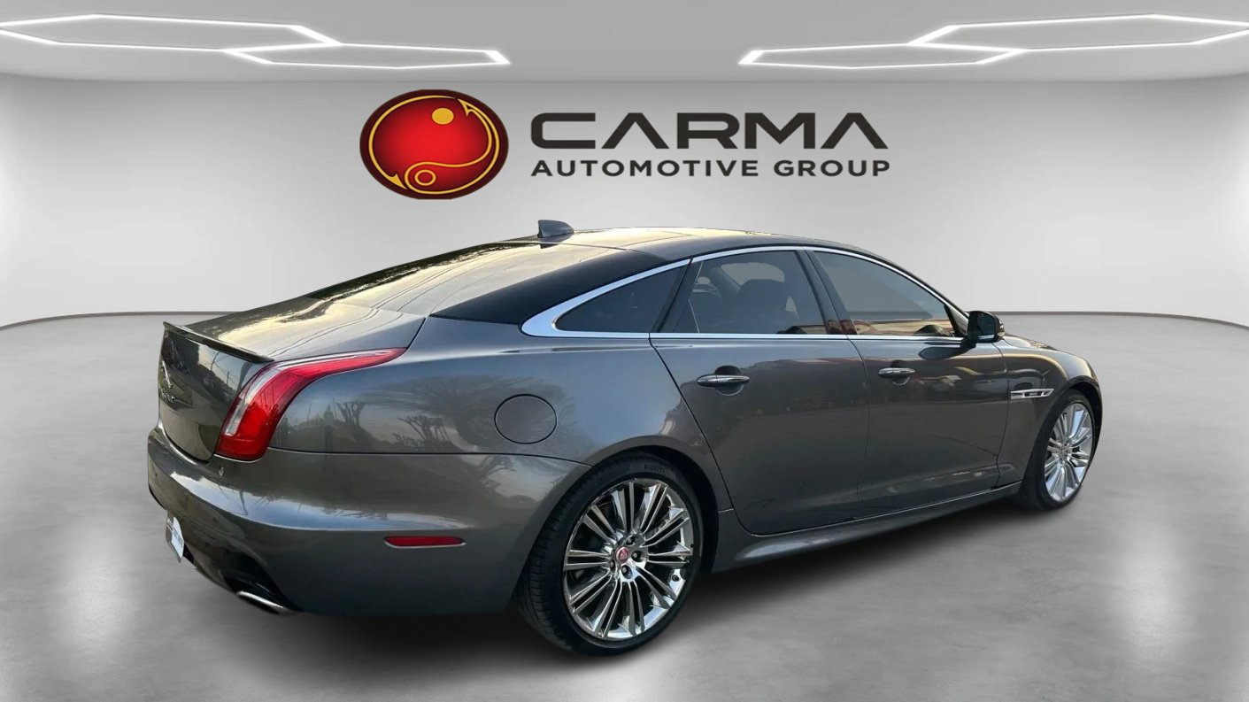 Used 2016 Jaguar XJ R-Sport image 5