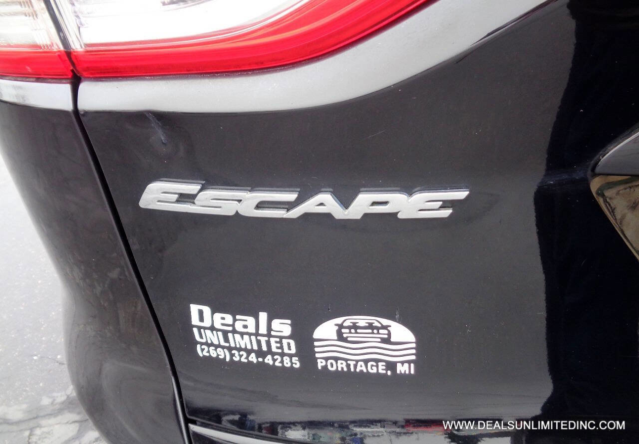 Used 2016 Ford Escape Titanium image 5