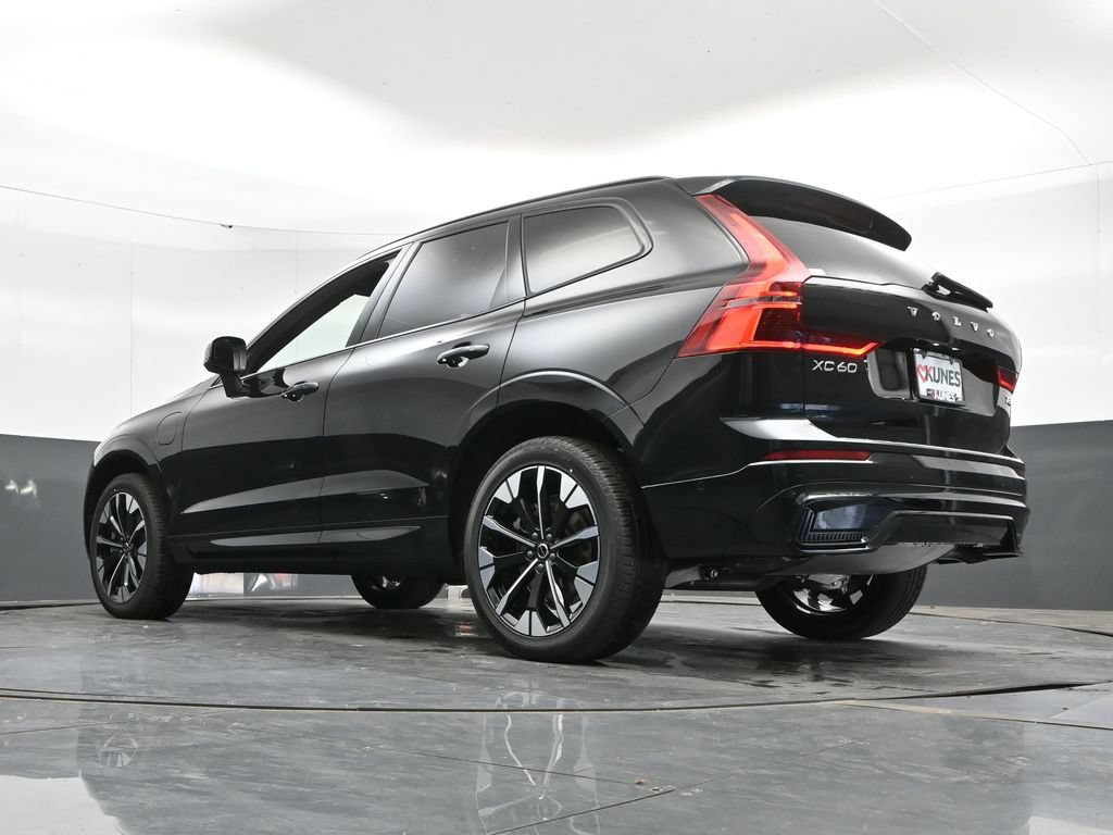 New 2026 Volvo XC60 T8 Plus w/ Protection Package Premier AWD/4WD image 41