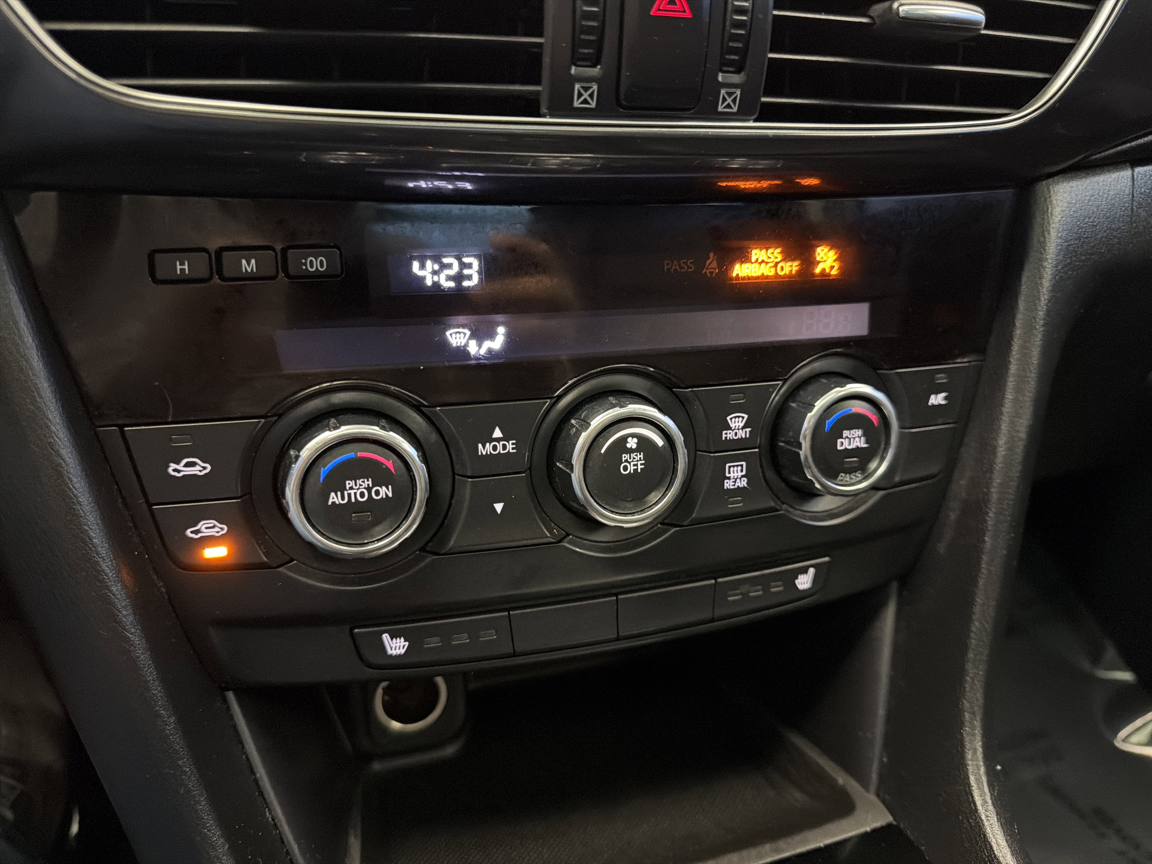 Used 2014 MAZDA MAZDA6 Grand Touring w/ GT Technology Package image 21