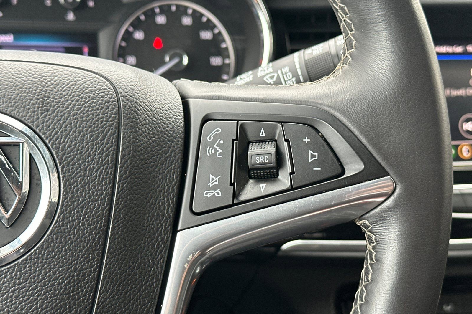 Certified 2022 Buick Encore Preferred w/ Safety Package image 32