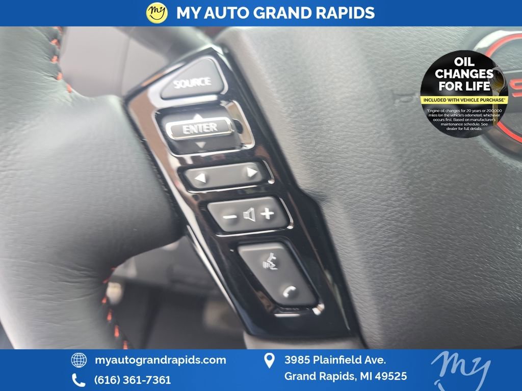 Used 2025 Nissan Frontier PRO-4X w/ Pro Premium Package AWD/4WD image 15