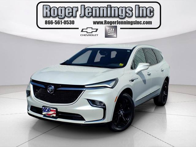 Used 2023 Buick Enclave Essence w/ Sport Touring Edition FWD image 1