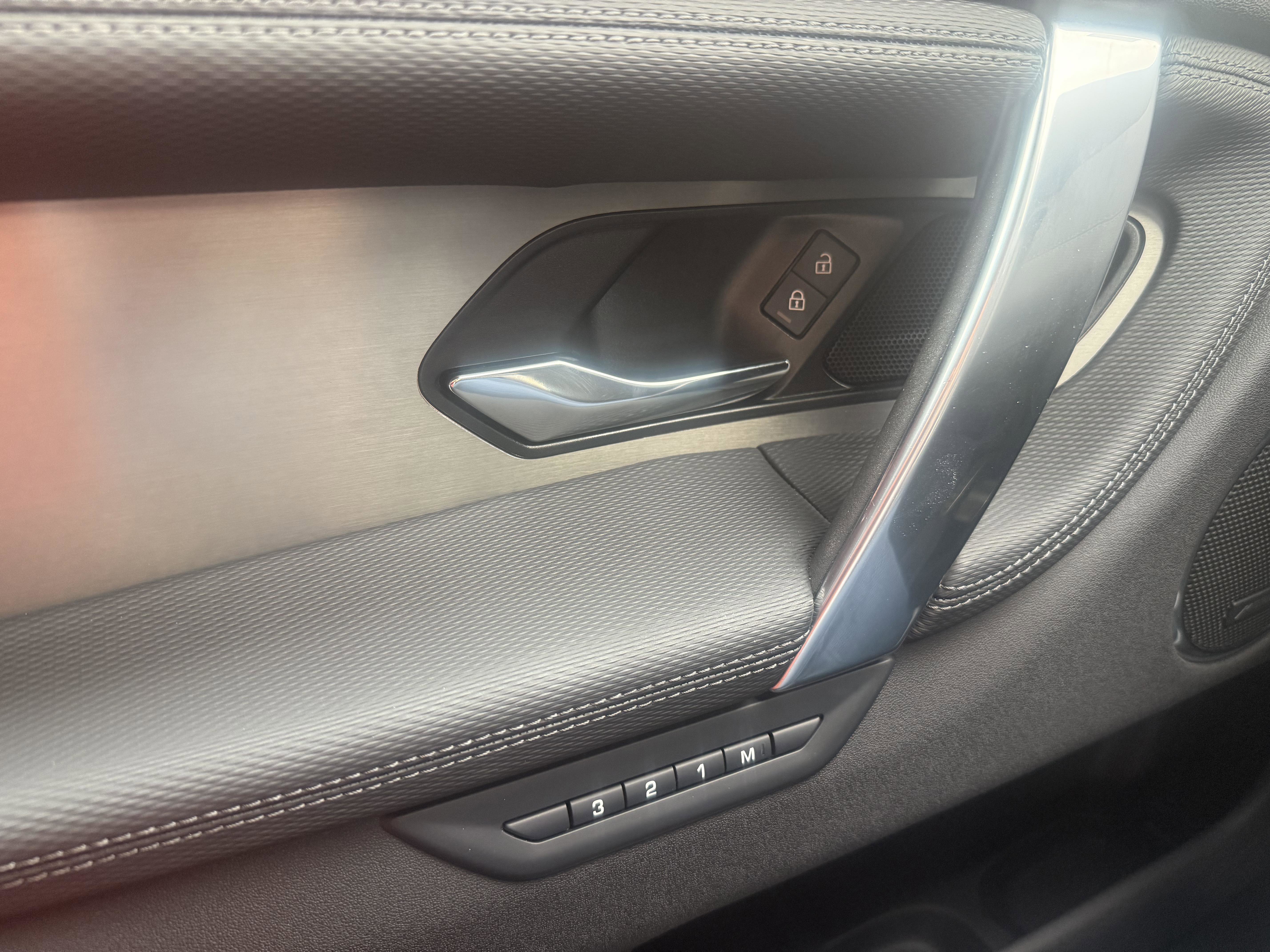 Used 2025 Land Rover Discovery Sport Dynamic SE image 20