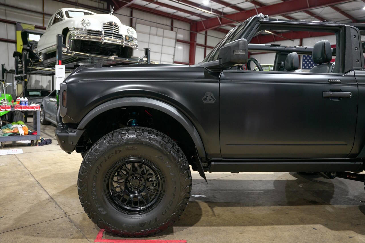 Used 2023 Ford Bronco Badlands image 3