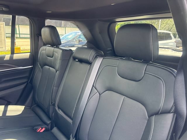 New 2026 Jeep Grand Cherokee Limited AWD/4WD image 8