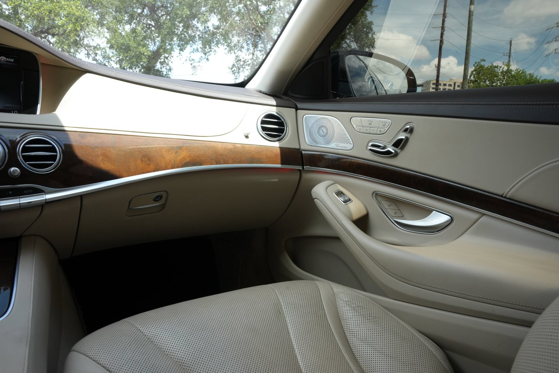 Used 2017 Mercedes-Benz S 550 Sedan image 8