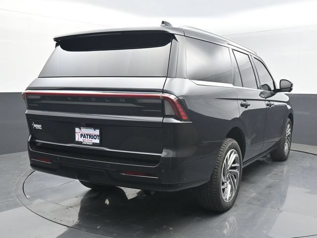 Used 2025 Lincoln Navigator Reserve AWD/4WD image 29
