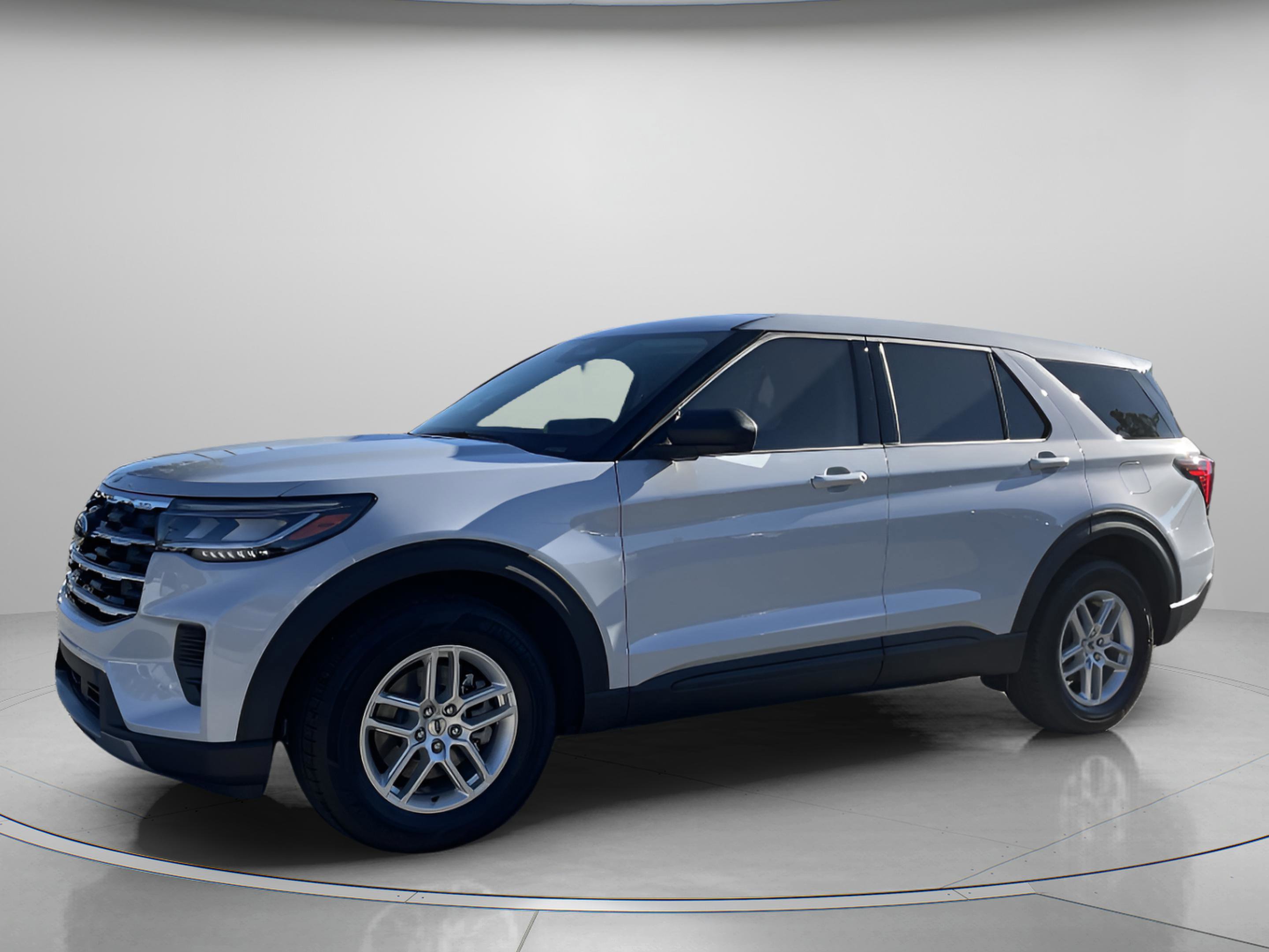 New 2026 Ford Explorer Active image 2