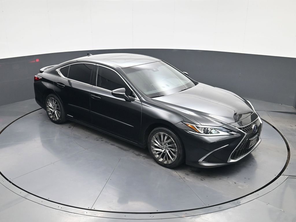 Used 2022 Lexus ES 300h 300h Luxury w/ Accessory Package image 25