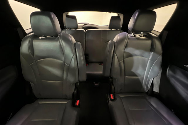 Used 2023 Buick Enclave Essence w/ Sport Touring Edition AWD/4WD image 26