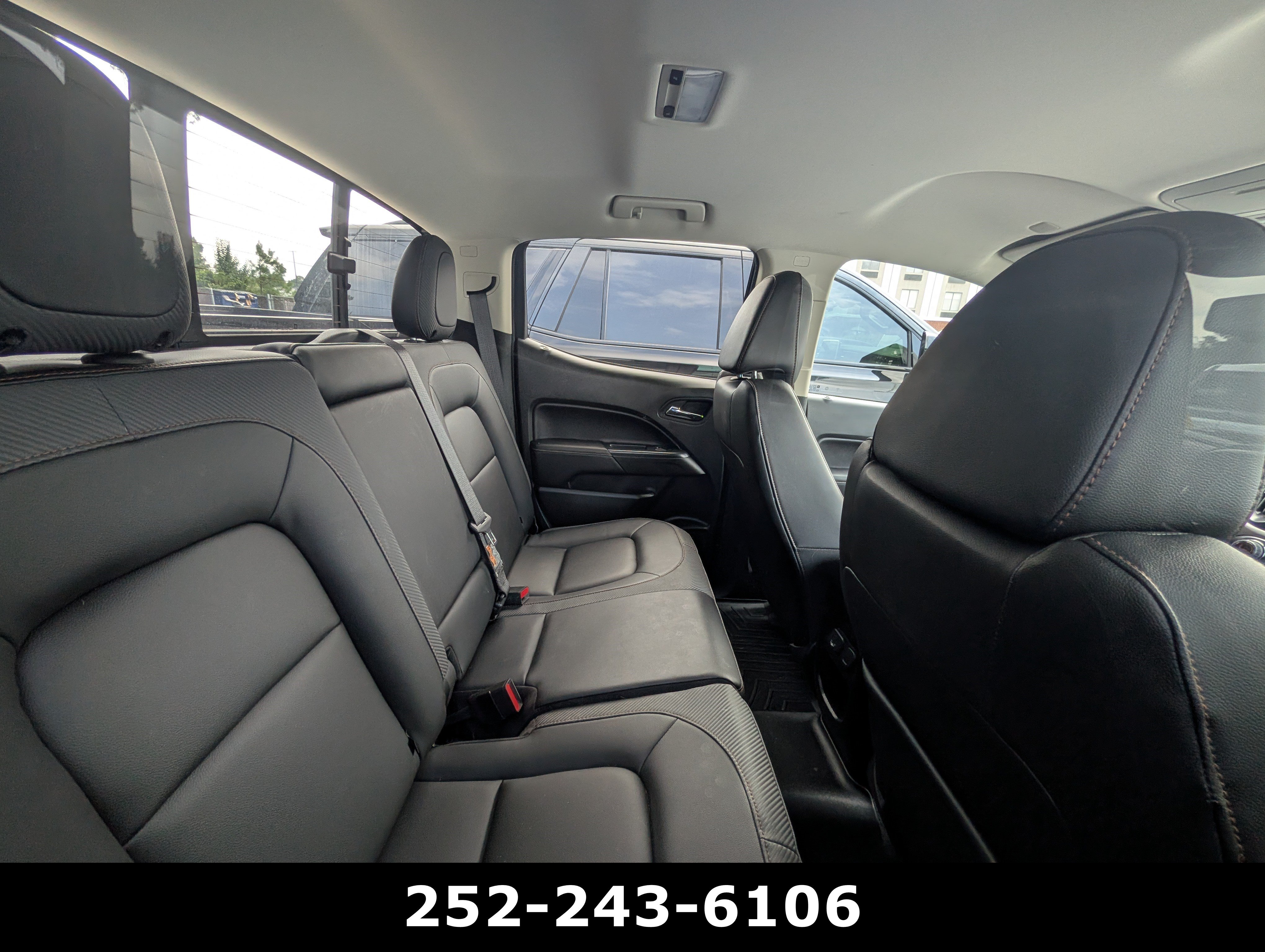 Used 2022 GMC Canyon AT4 w/ Trailering Package AWD/4WD image 17