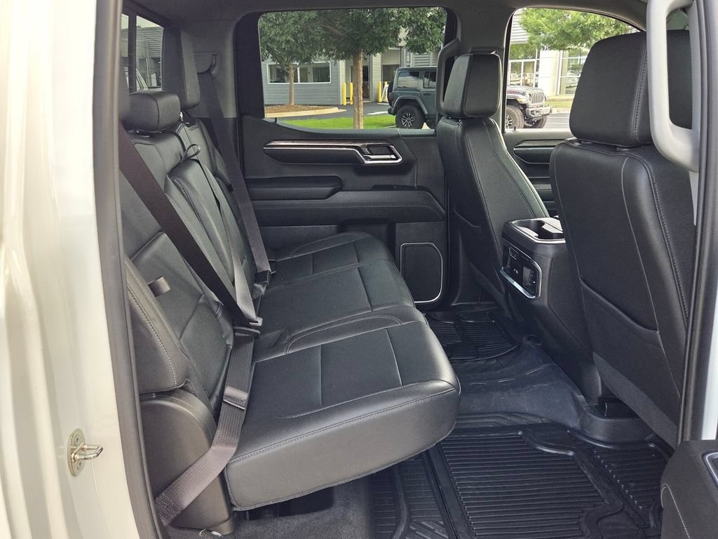 Used 2024 Chevrolet Silverado 1500 LTZ AWD/4WD image 15