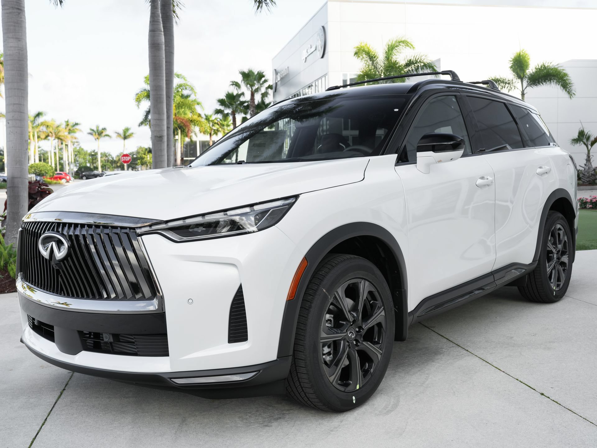 New 2027 INFINITI QX60 Autograph w/ Dark Cargo Package AWD/4WD image 5