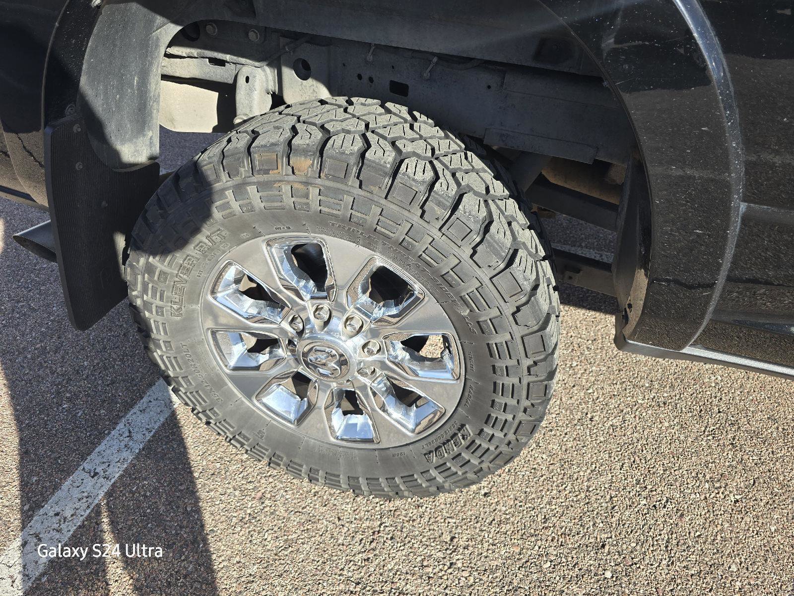 Used 2020 RAM 2500 Limited image 25