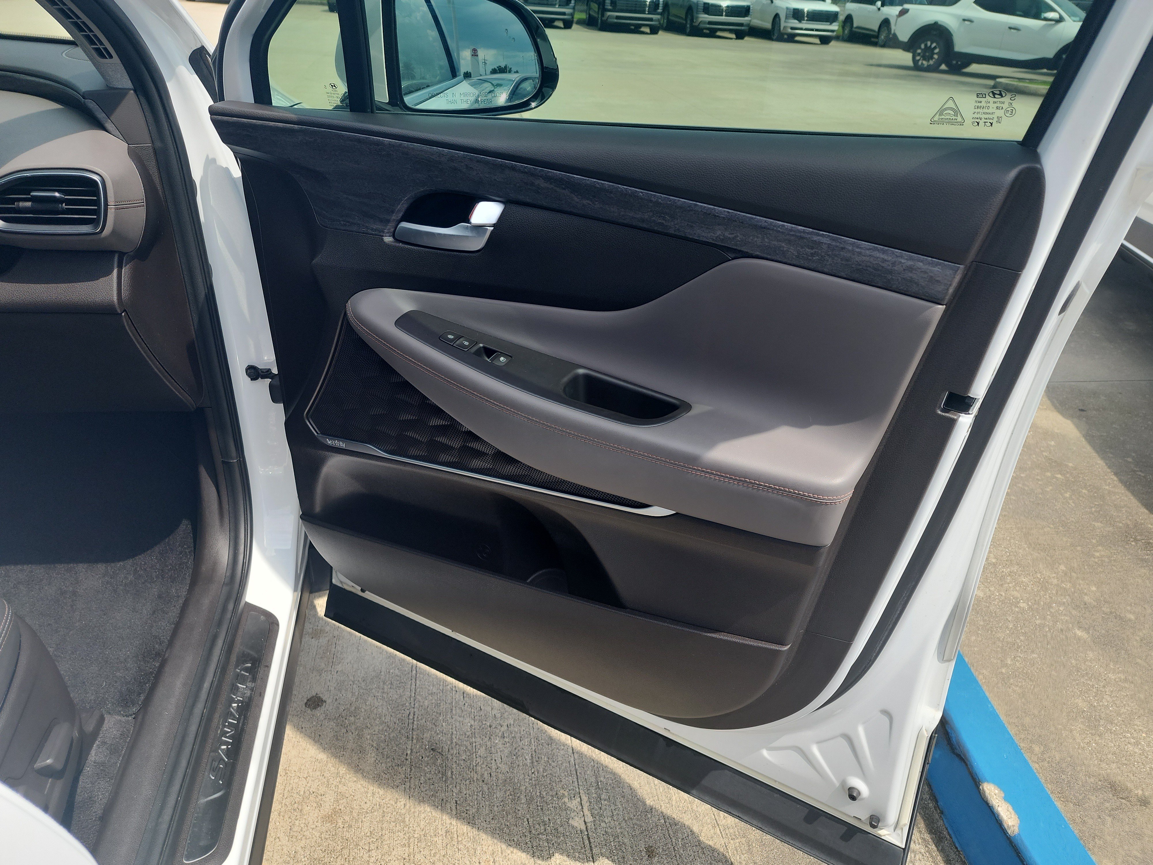 Used 2019 Hyundai Santa Fe FWD image 11