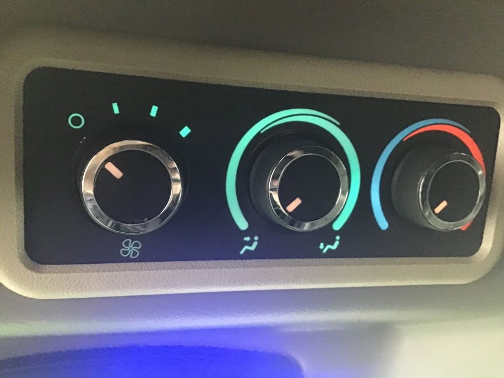 Used 2020 GMC Savana 2500 Extended w/ Enhanced Convenience Package image 38