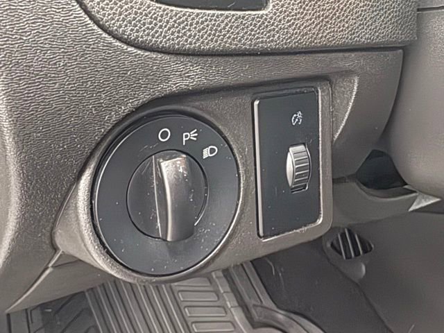 Used 2009 Ford Focus SE image 11