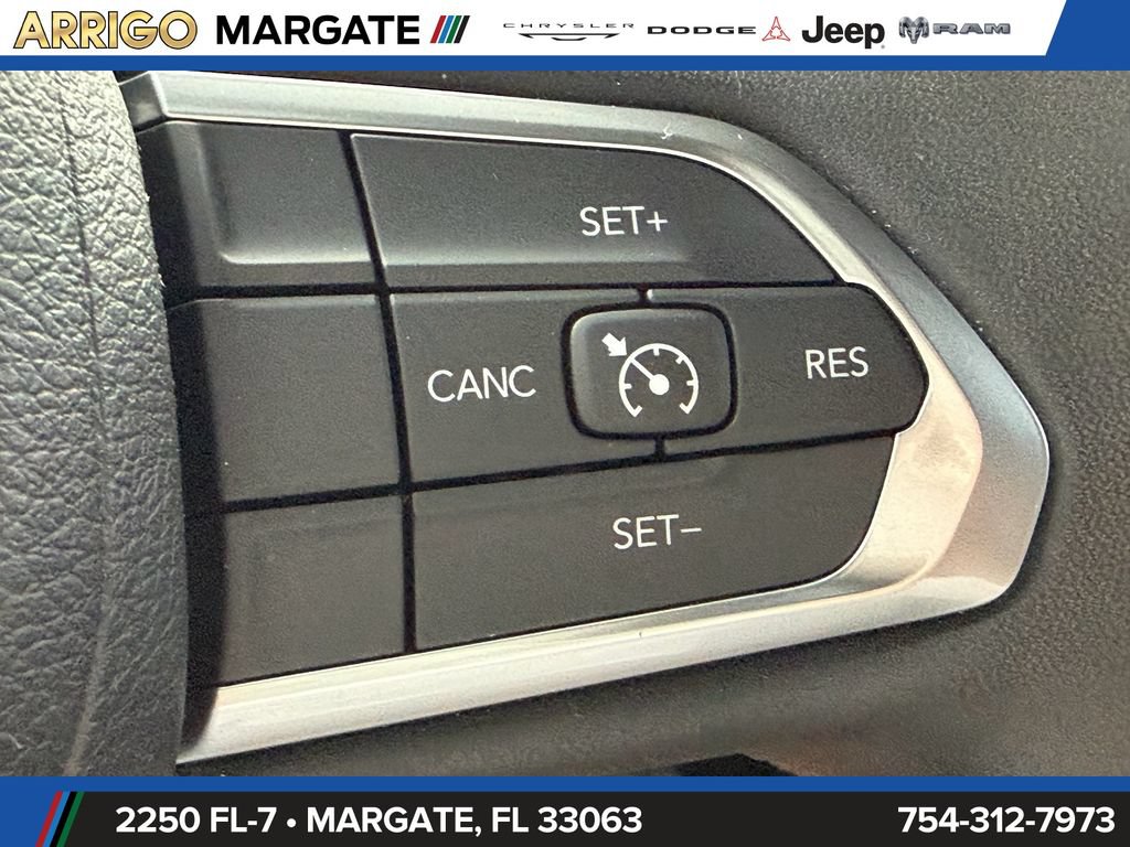 Used 2023 Jeep Compass Latitude AWD/4WD image 29