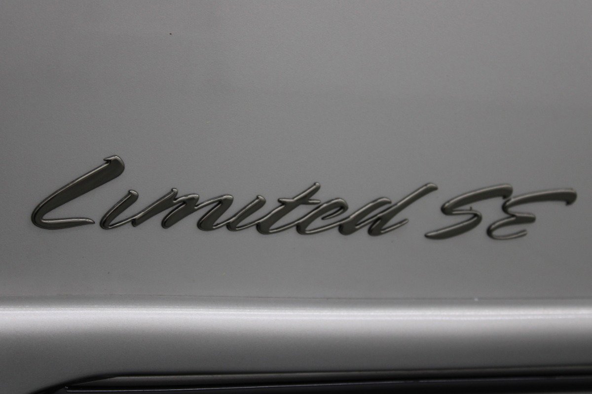 Used 2025 Chevrolet Express 2500 Extended w/ Driver Convenience Package image 38