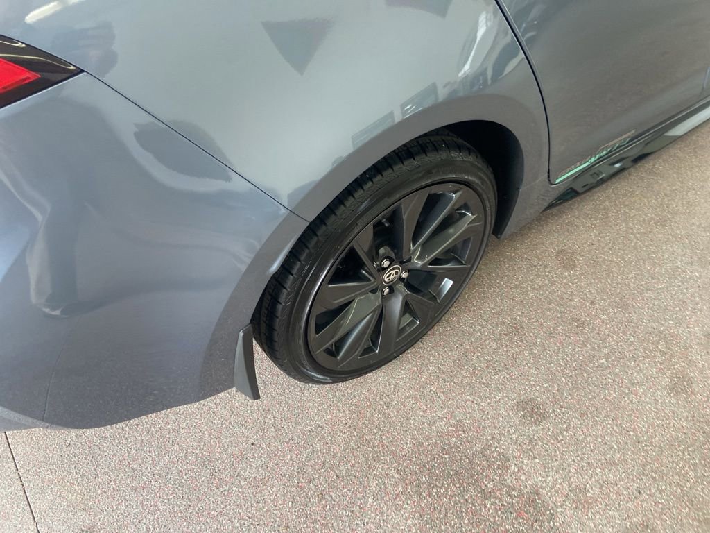 Used 2024 Toyota Corolla SE w/ SE Convenience Package FWD image 15