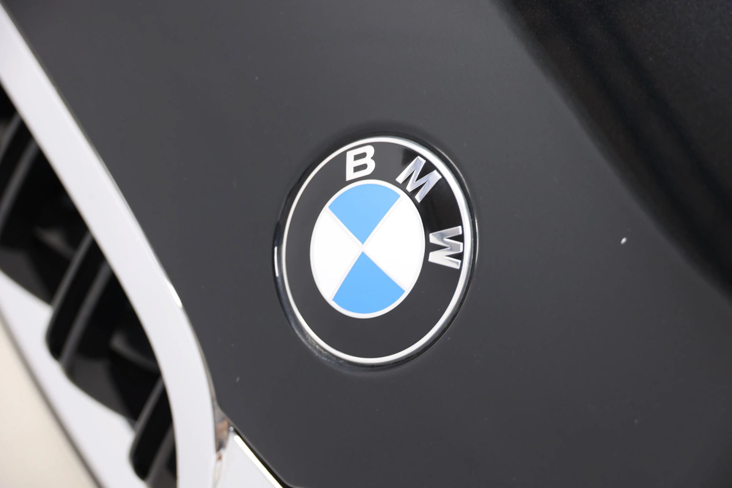 Used 2020 BMW M8 Convertible w/ Driving Assistance Package AWD/4WD image 97