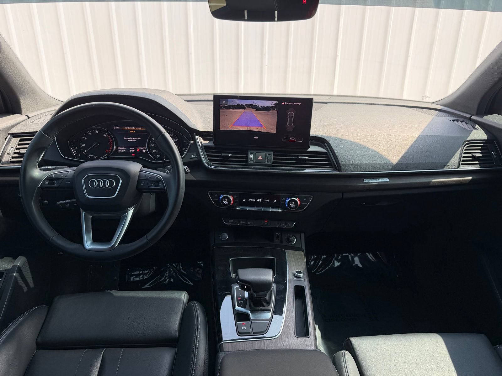 Used 2023 Audi Q5 2.0T Premium w/ Convenience Package AWD/4WD image 12