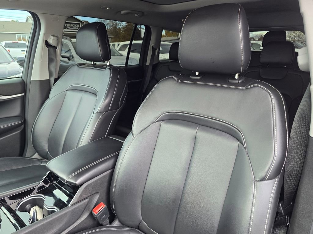 Used 2021 Jeep Grand Cherokee L Limited w/ Trailer Tow Group (B) image 27