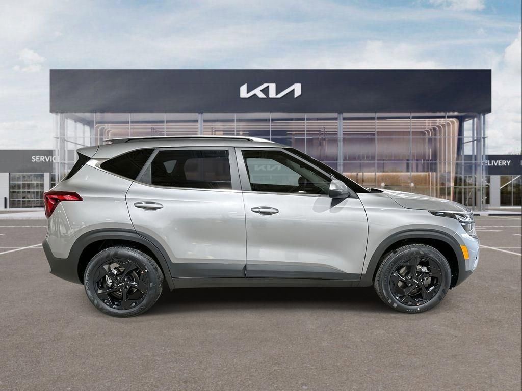 New 2026 Kia Seltos EX w/ EX Sunroof Package image 9