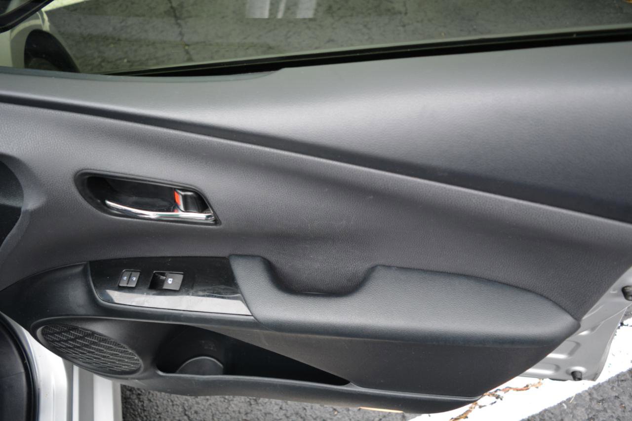 Used 2017 Toyota Prius Three w/ Carpet Mat Package image 12
