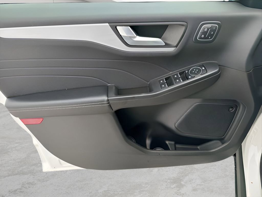 Used 2023 Ford Escape Platinum w/ Premium Technology Package image 22