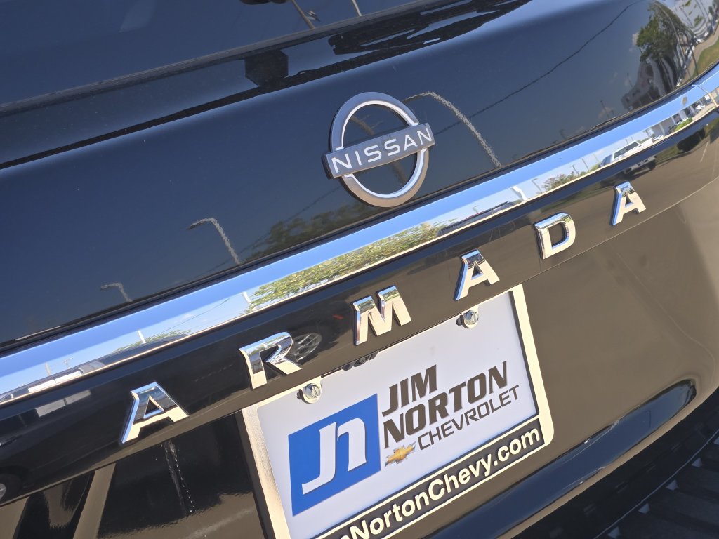 Used 2021 Nissan Armada Platinum w/ Captain's Chairs Package RWD image 11