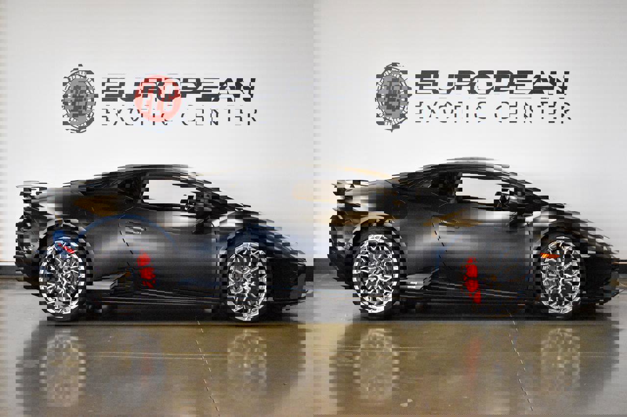 Used 2023 Lamborghini Huracan Tecnica image 4