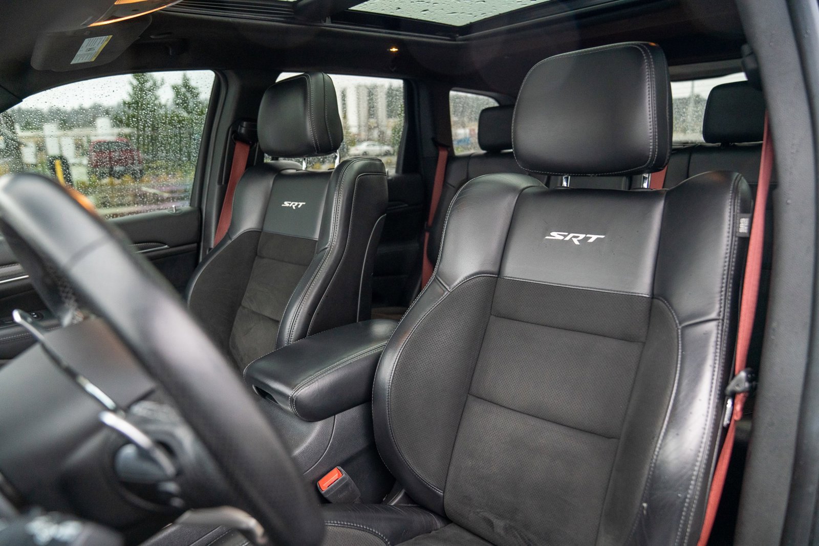 Used 2019 Jeep Grand Cherokee SRT image 5