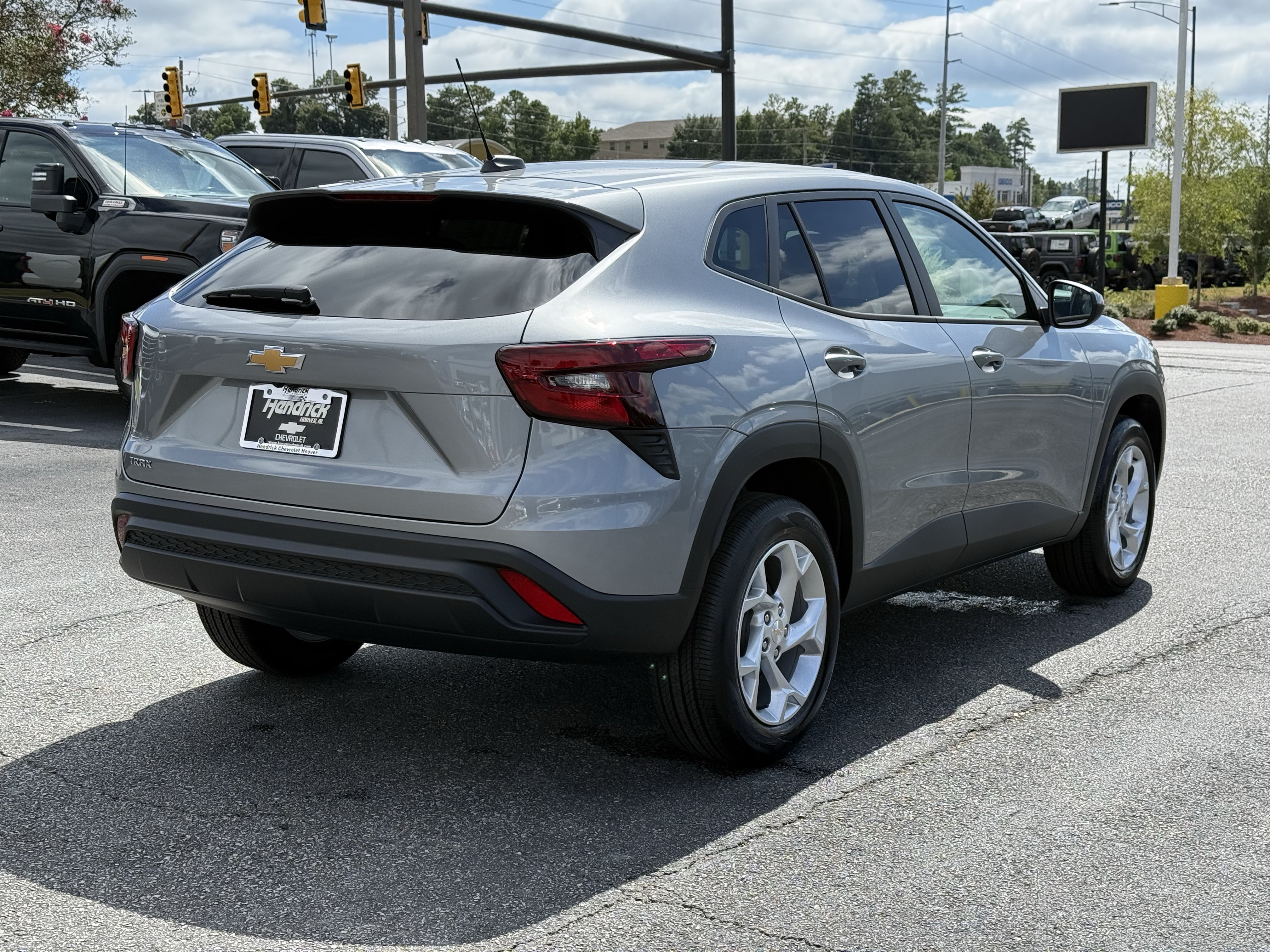 New 2026 Chevrolet Trax LS w/ LS Convenience Package FWD image 10