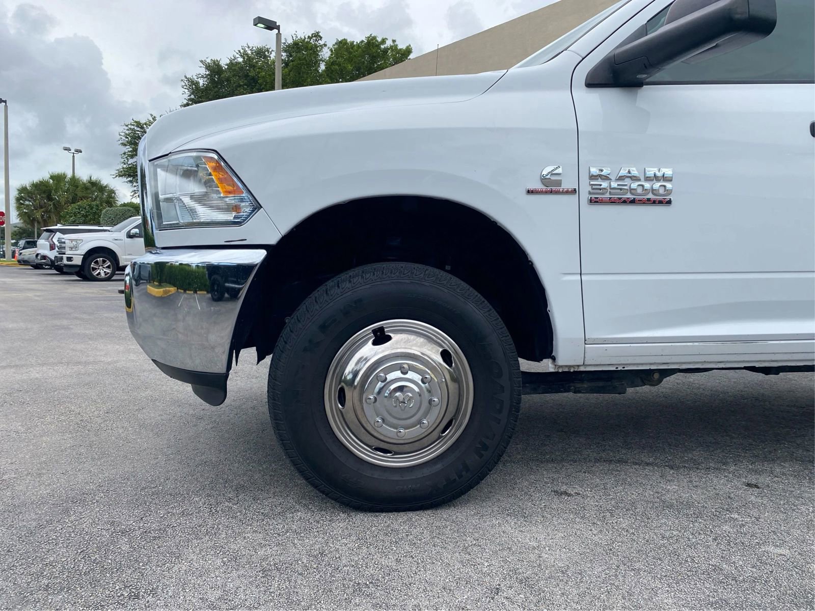 Used 2018 RAM 3500 Tradesman w/ Chrome Appearance Group AWD/4WD image 15