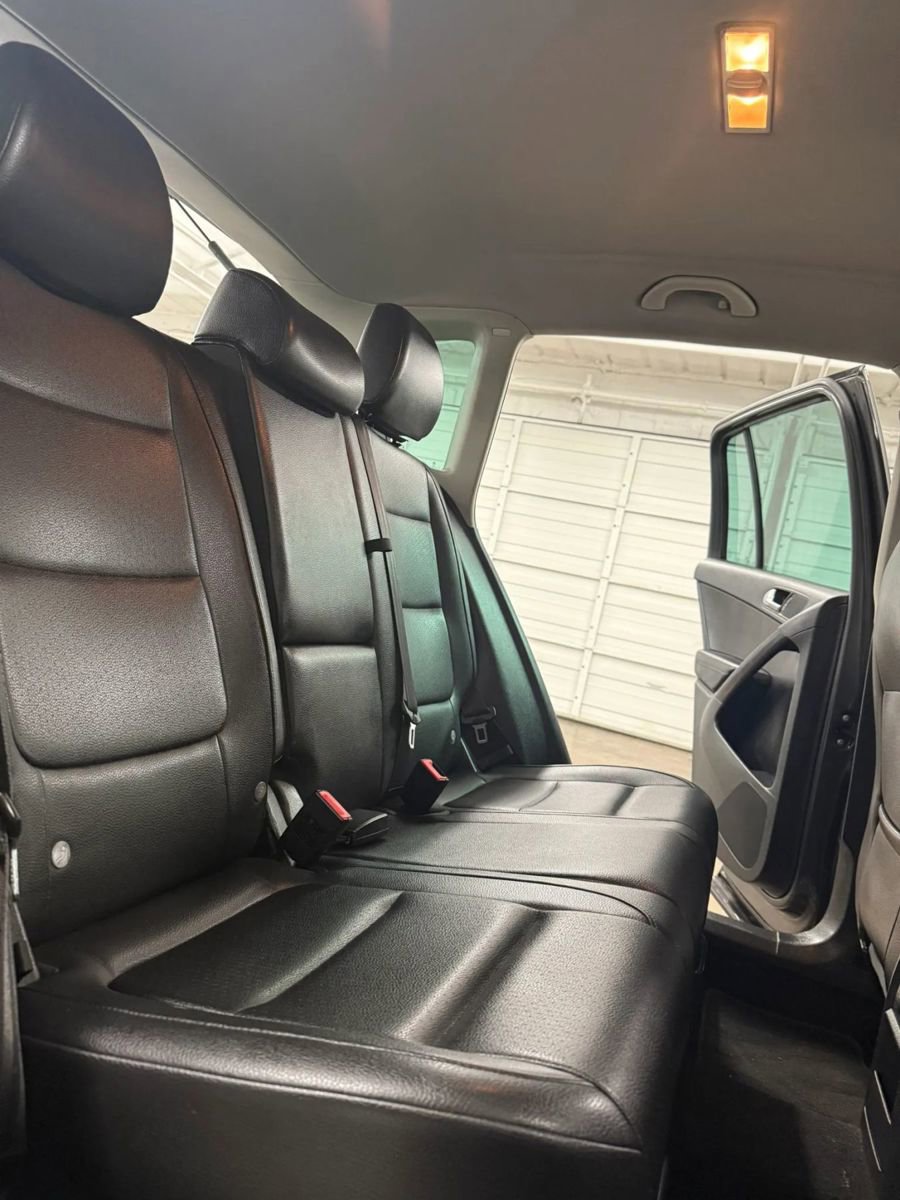 Used 2012 Volkswagen Tiguan SEL FWD image 26