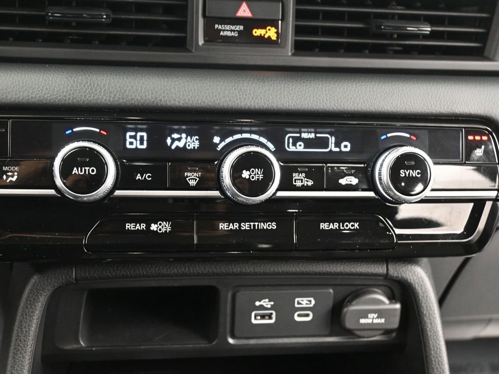 Used 2025 Honda Pilot EX-L image 16