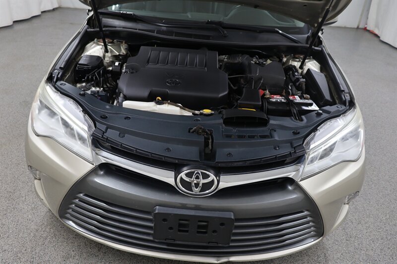 Used 2015 Toyota Camry XLE FWD image 32